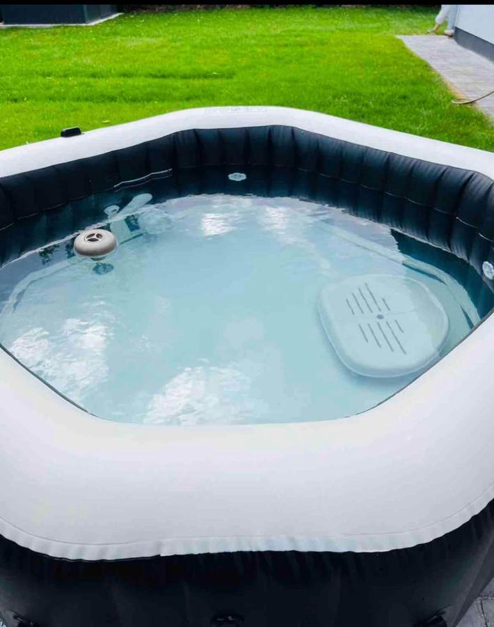 Haushalfte Mit Garten, Kamin, Grill & Whirlpool Nahe Ber Villa Berlin Eksteriør billede